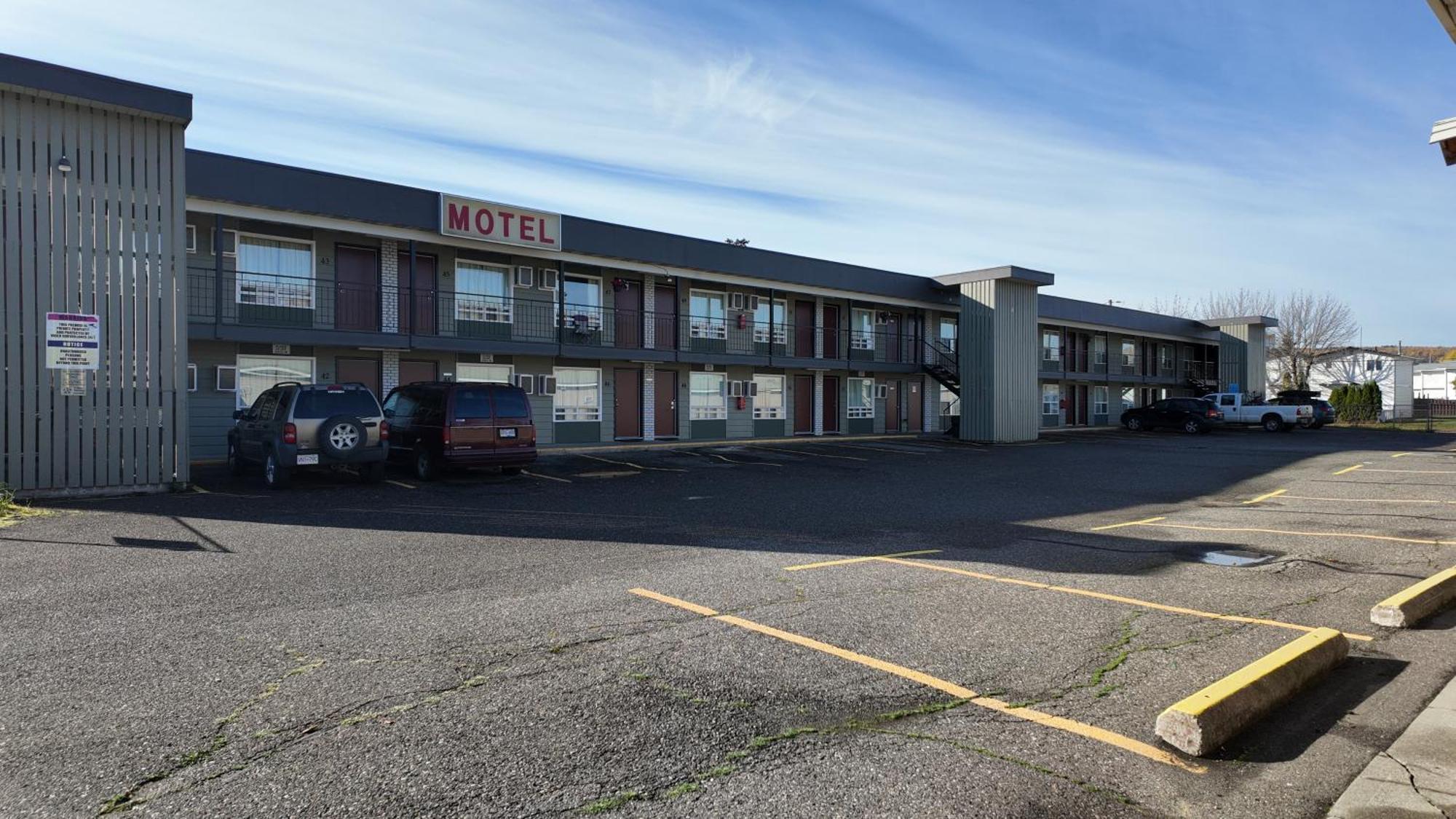 Prince Motel Prince George Exterior photo